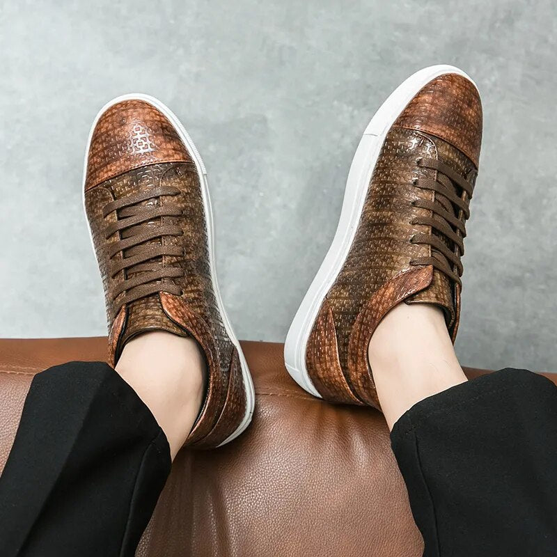 Men's Casual Retro Embosssing Stylish Footwear