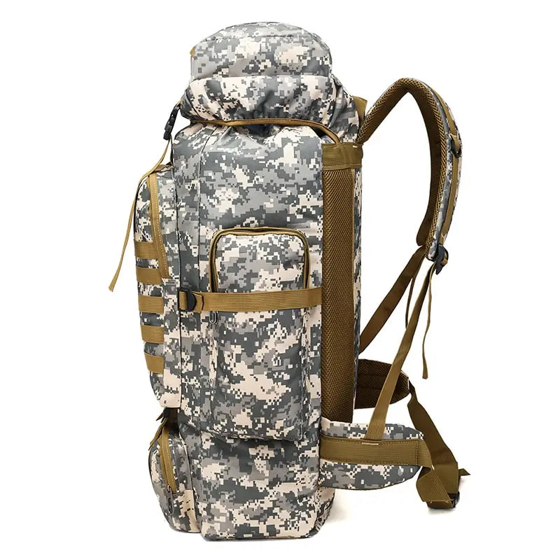 Outdoor Multifuntional Waterproof Large Capacity Camouflage Travel / Hiking Backback